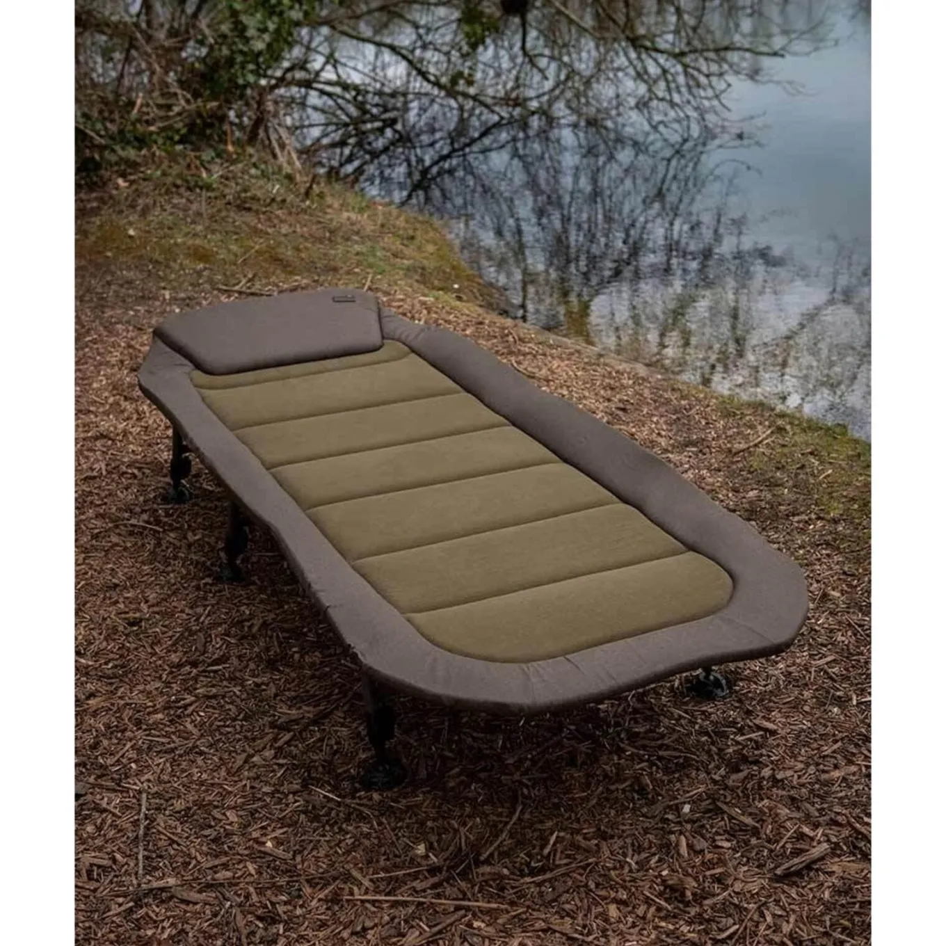 Fox Voyager Bedchair Compact