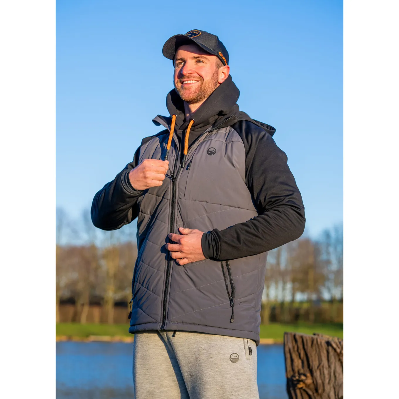 Guru Hybrid Jacket Charcoal