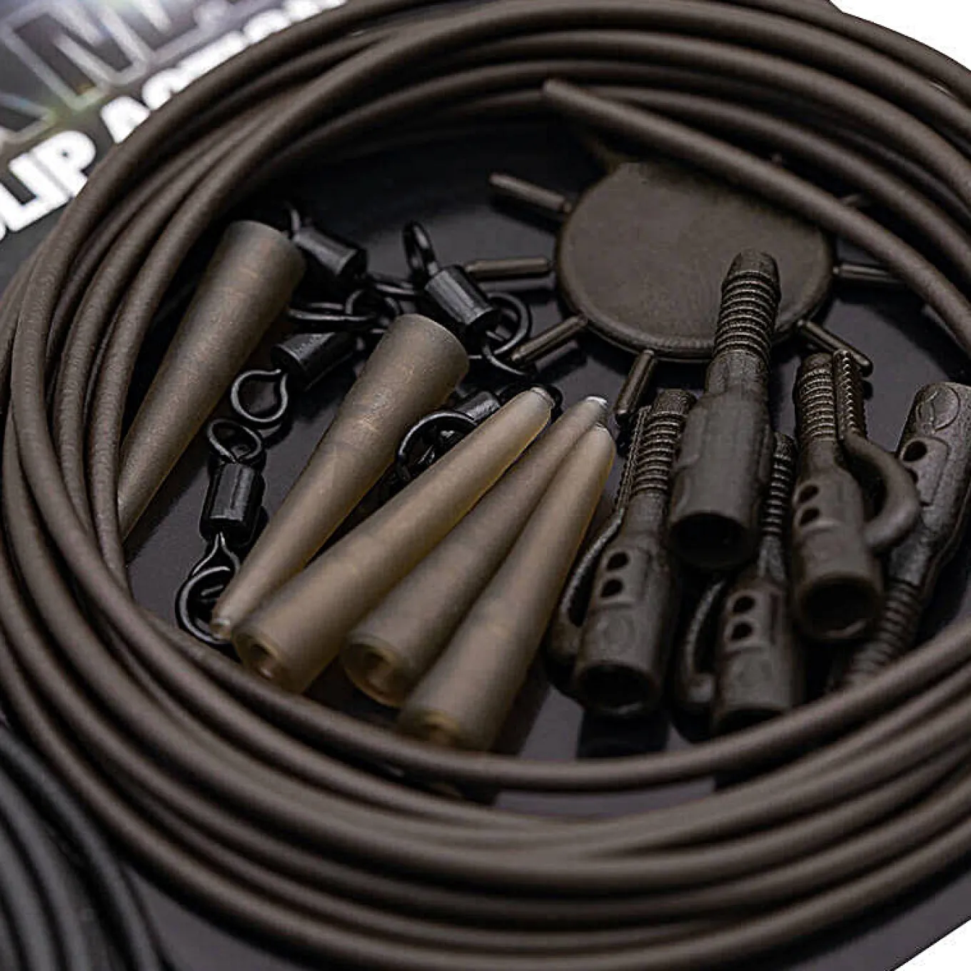 Korda Dark Matter Action Pack