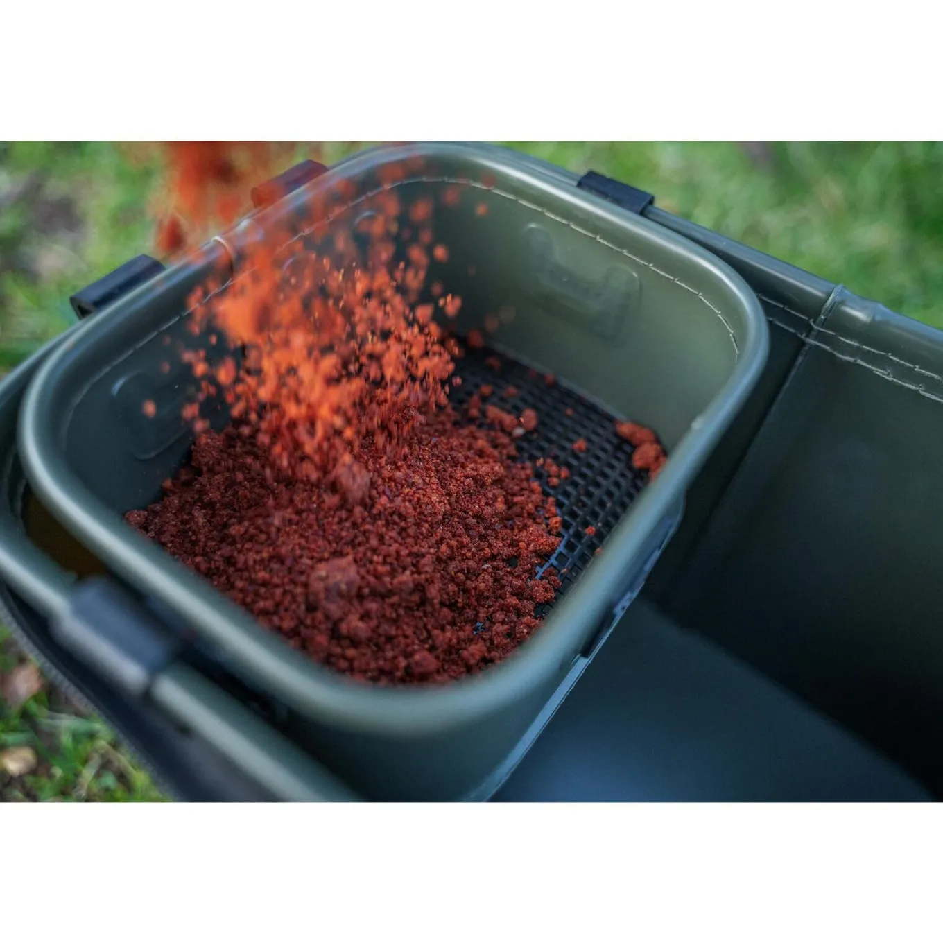 Korum Eva Bait Station
