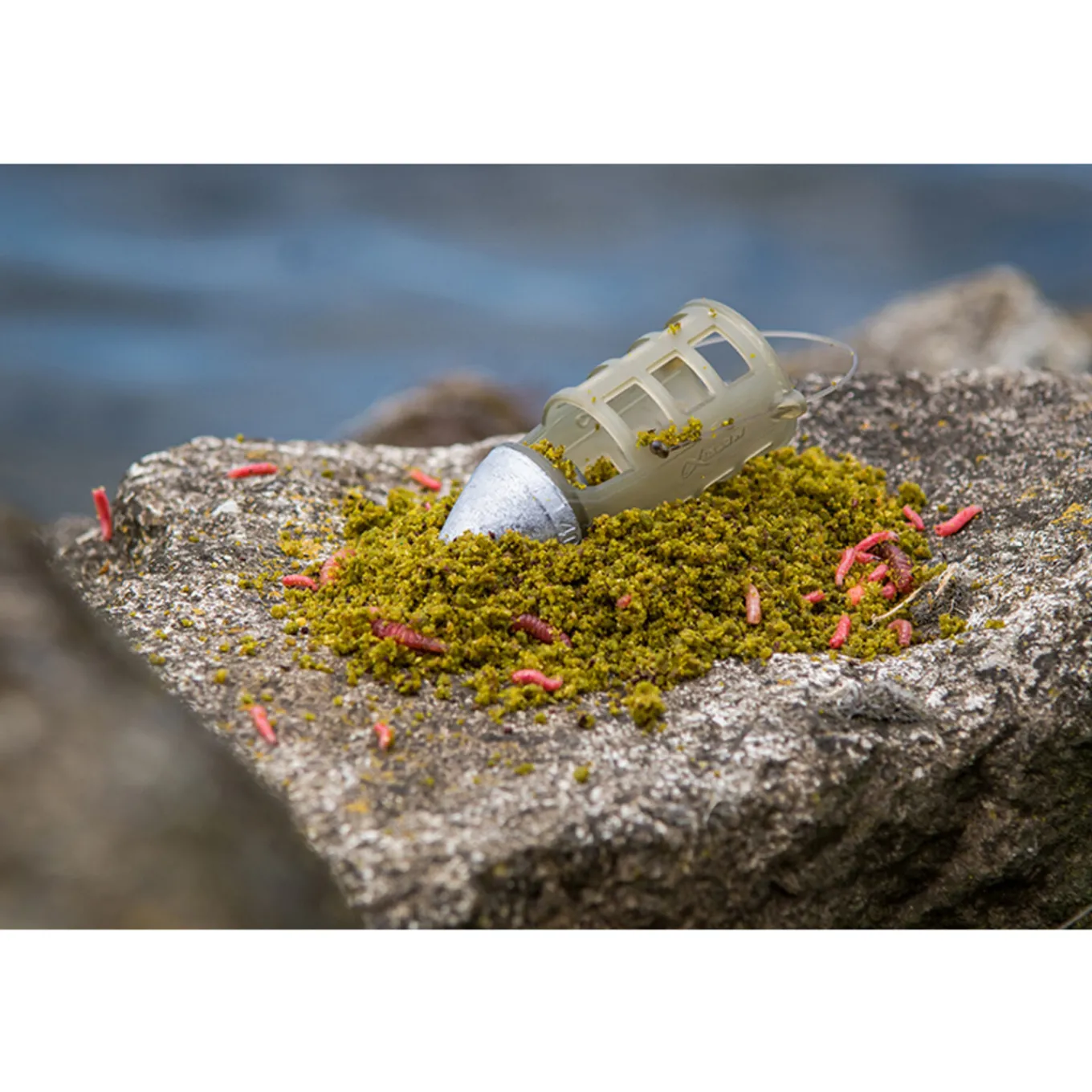 Matrix Plastic Orbit Feeder